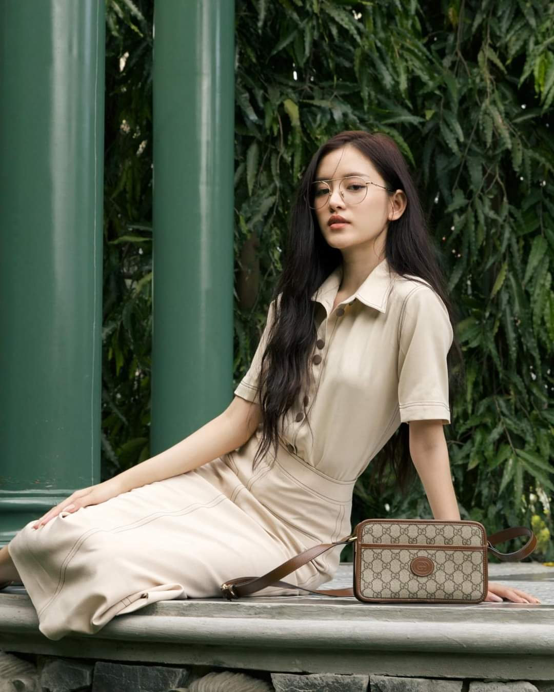 beige short-sleeved polo shirt - Image 5